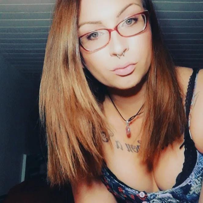 Amélie Vixen OnlyFans France - @amelievixenxxx