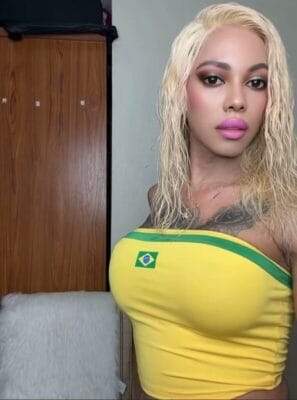 Bigchocolate OnlyFans France - @annabelledenfer