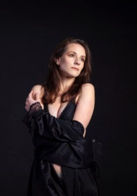 Anna OnlyFans France - @lady_nirvana