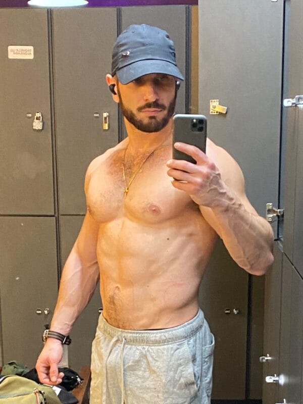 Phivos OnlyFans France - @phivosrosaro