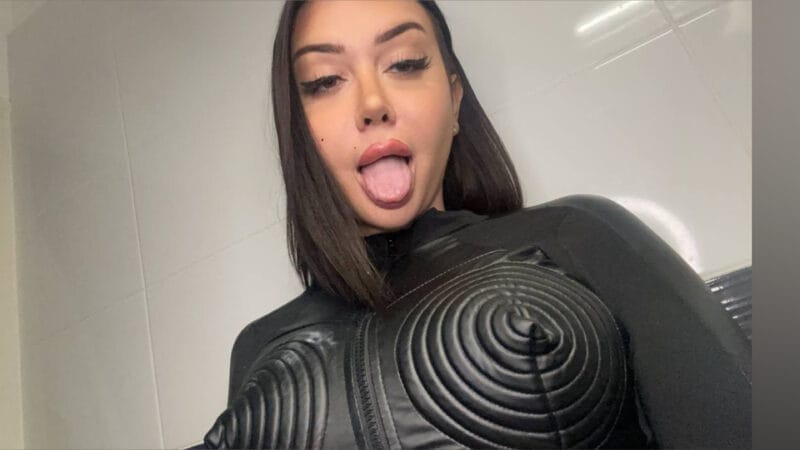 Sheyni OnlyFans France - @sheyni